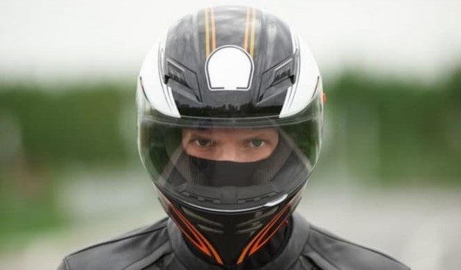 How do Mirrored Visors on Motorcycle Helmets Help With Night Visibility?